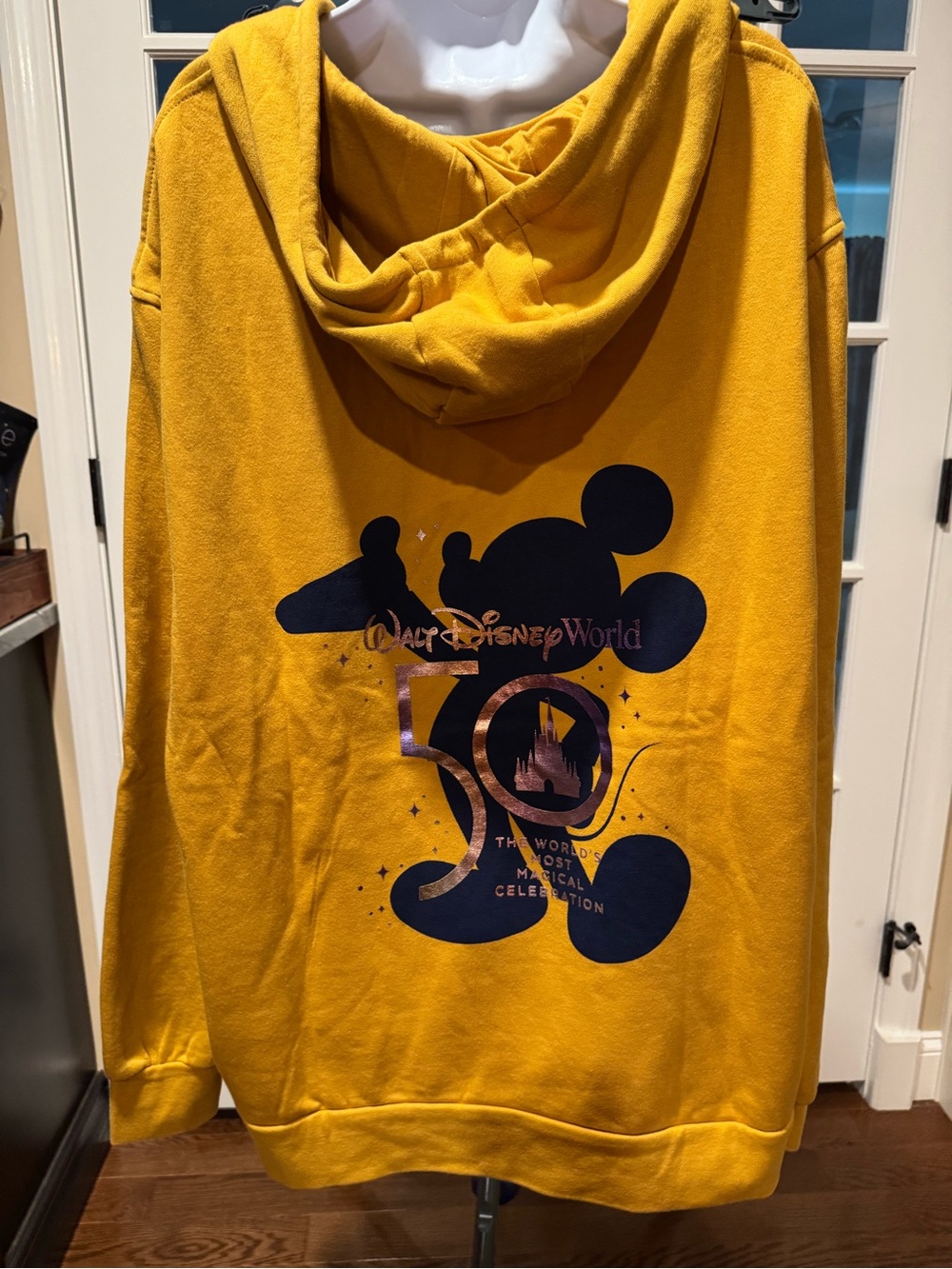 Walt Disney World 50th
Anniversary Mickey Mouse
Mustard Yellow Hoodie NWT XXL
